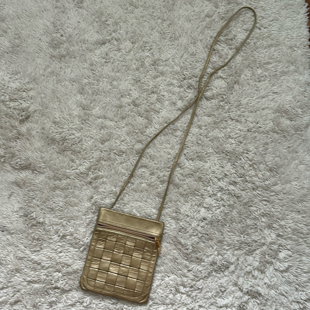 Aspects NY gold vintage purse